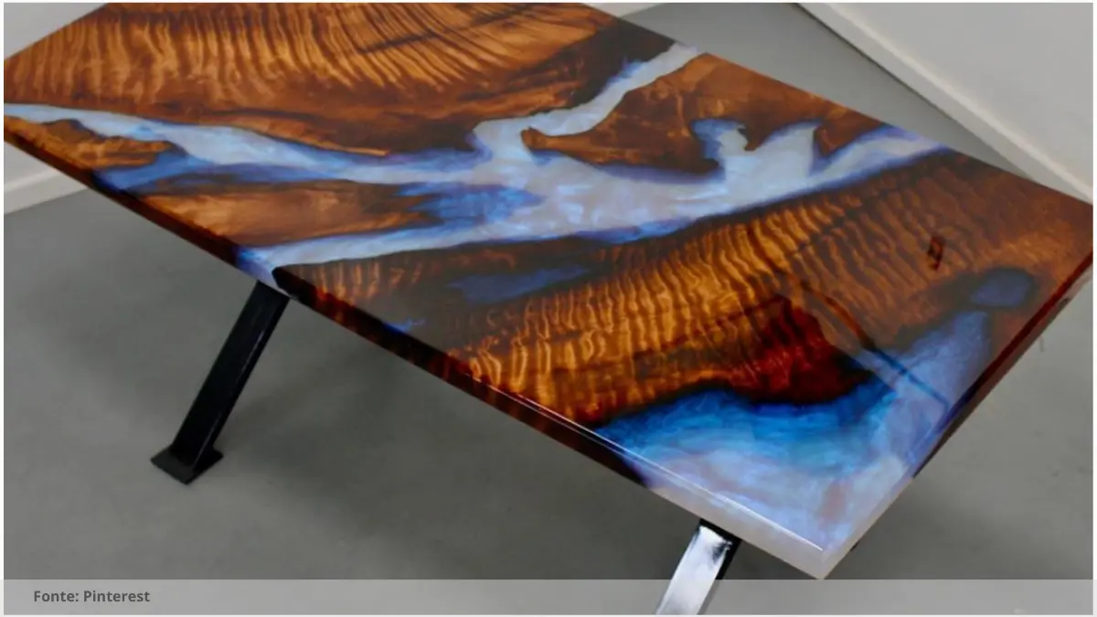 How to epoxy wood table top